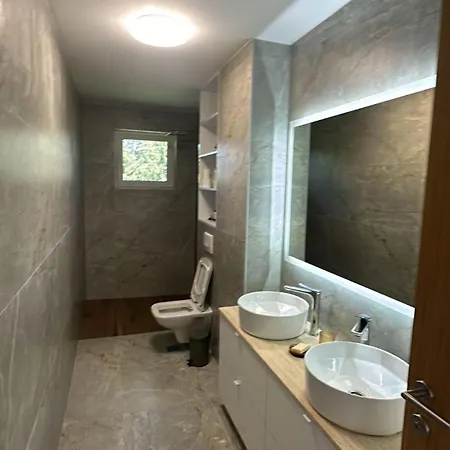 Villa Pazaric *
